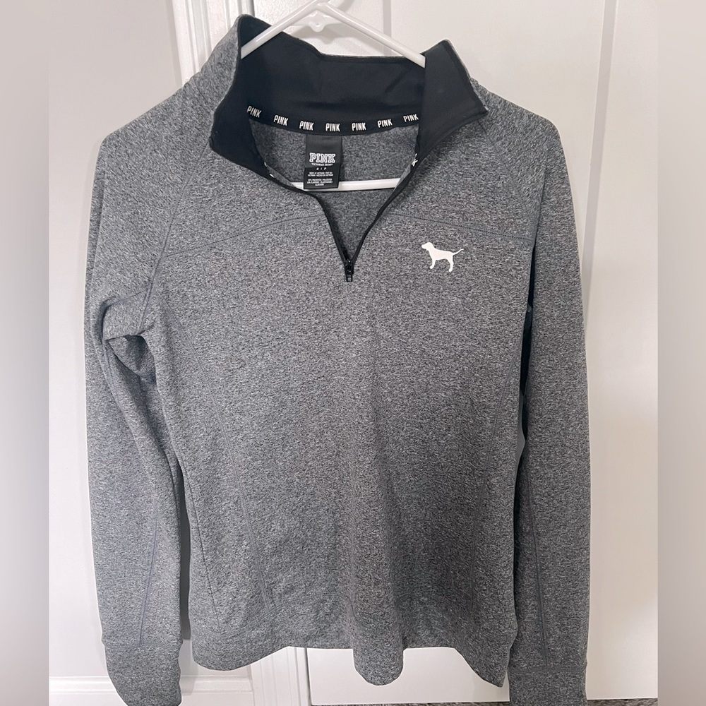 PINK VS athletic pullover